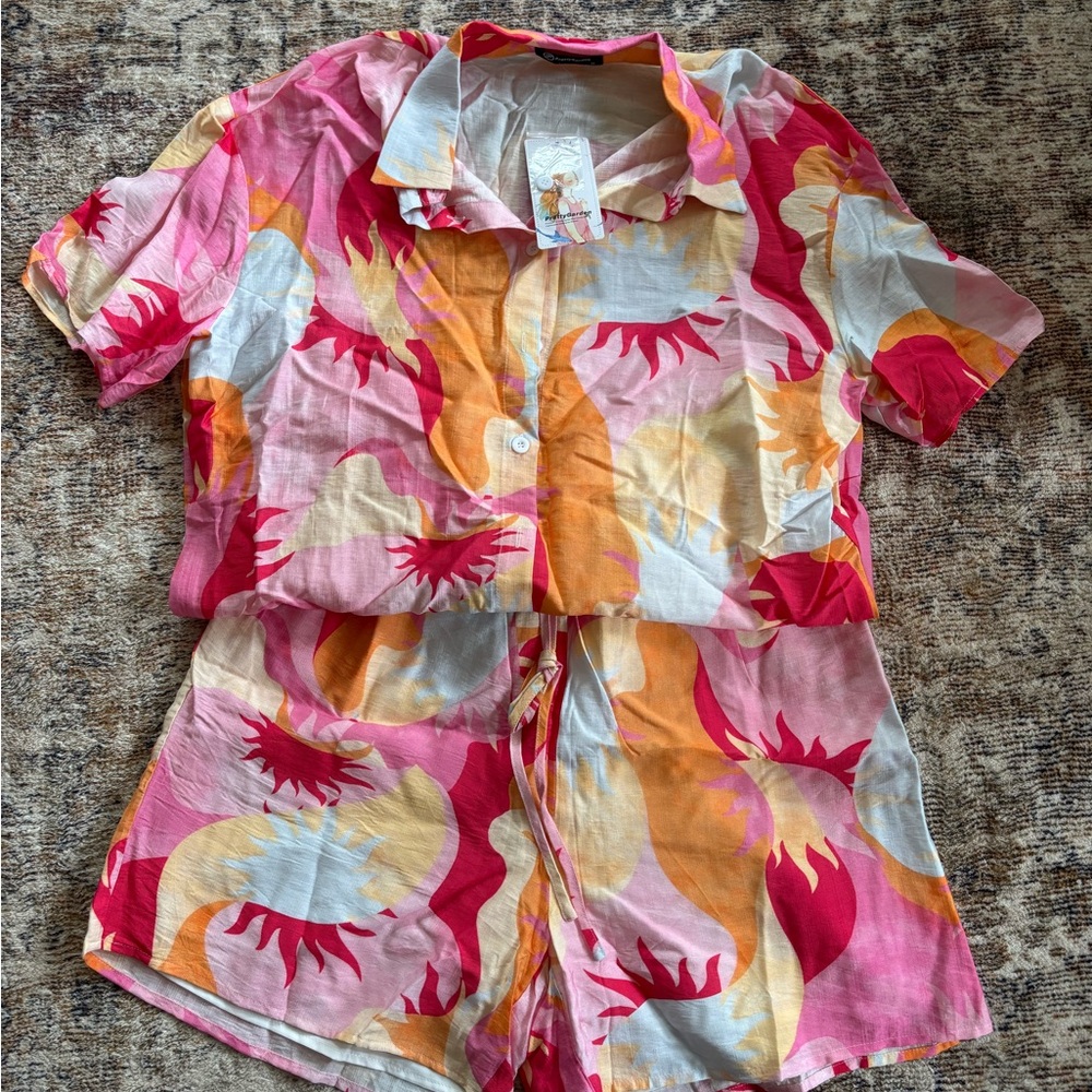 Colorful Abstract Women's Short Sleeve Top